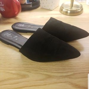 Women's Black Flats